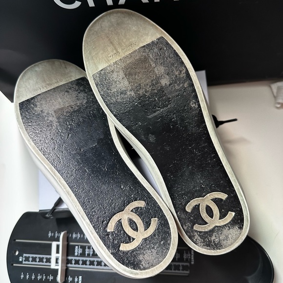 Chanel 18c canvas sneakers size 36.5. - Picture 3 of 7